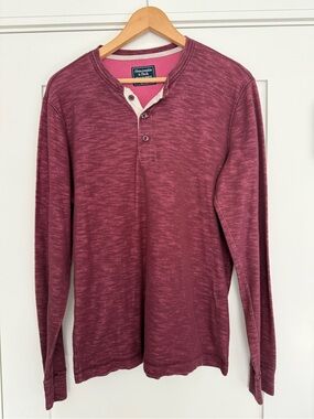Abercrombie & Fitch Men's Long-Sleeve Henley in Burgundy Size Medium